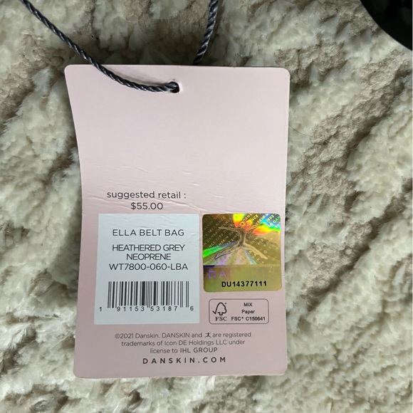 NEW!! DANSKIN Ella Neoprene Belt Bag, choose from 3 colors adjustable belt/strap - Picture 2 of 9